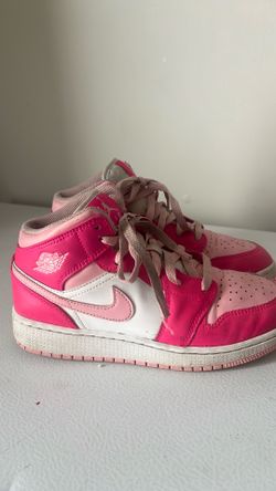 Size 5.5y Nike hot pink/white air 1
