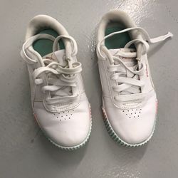 Girls Puma shoes