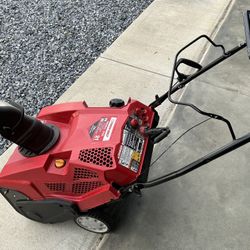 Troy-Bilt Snow Squall 2100 Snow Thrower