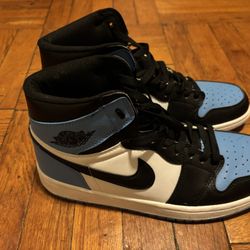 Nike Air Jordan 1 Retro High OG UNC Toe Blue Men’s Worn