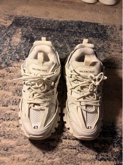 Balenciaga Tracks Triple White Size 10/43 EU