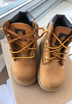 Baby waterproof timberland size 6