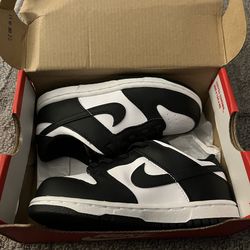 Nike “Panda” dunks TODDLER