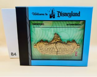 MOG D23 2026 Disney Attraction Panoramas LE 400 Matterhorn