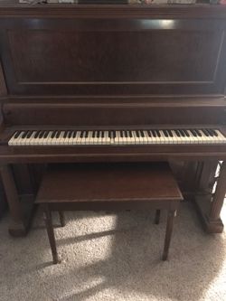Wood piano