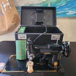 Singer Portable Electric Sewing Machine 221-1
