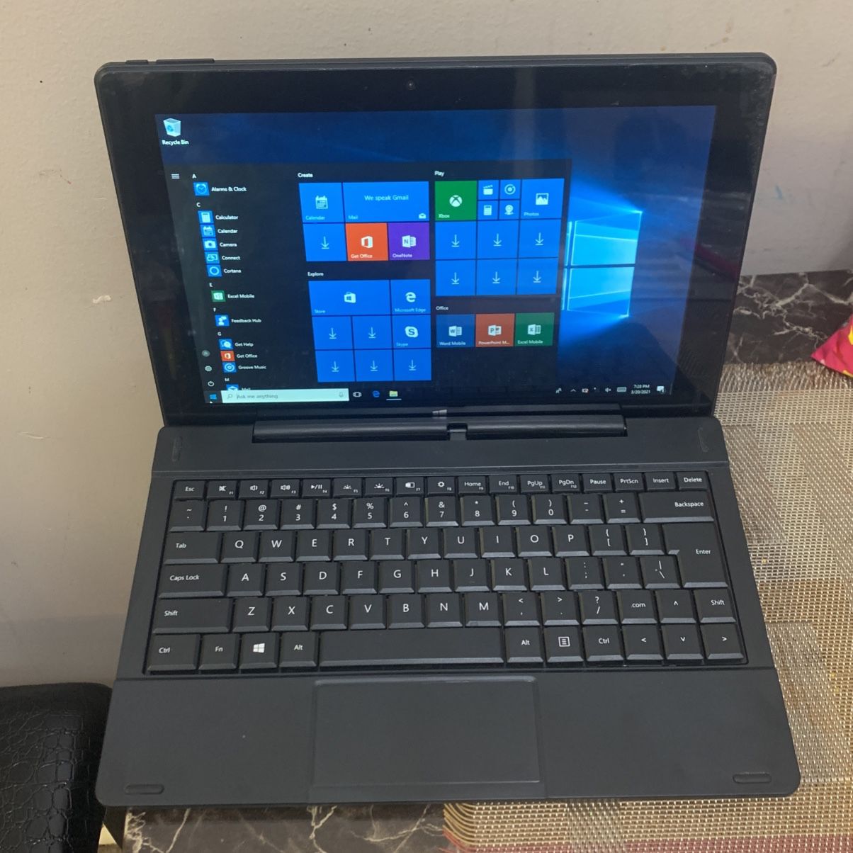 Smartab Intel Atom Tablet PC Laptop 2gb Ra Brand New m And 32gb ssd Hard Drive With Windows 10