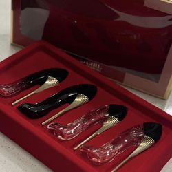 Carolina Herrera Minis $65  💕TRAVEL SIZE