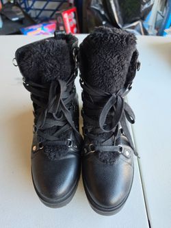 Black Lace-Up Winter Boots with Shearling Trim