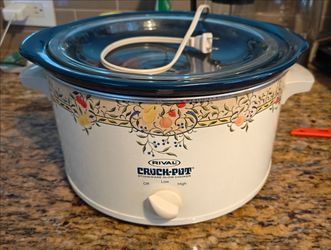 Vintage 5 quart Crock Pot