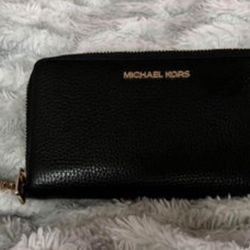 Michael Kors Zip Around Wallet- Wristlet 