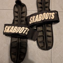 Ice Hockey Skates Gards Skaboots Size Medium 