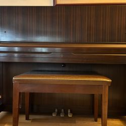 Yamaha U1 Upright Piano 