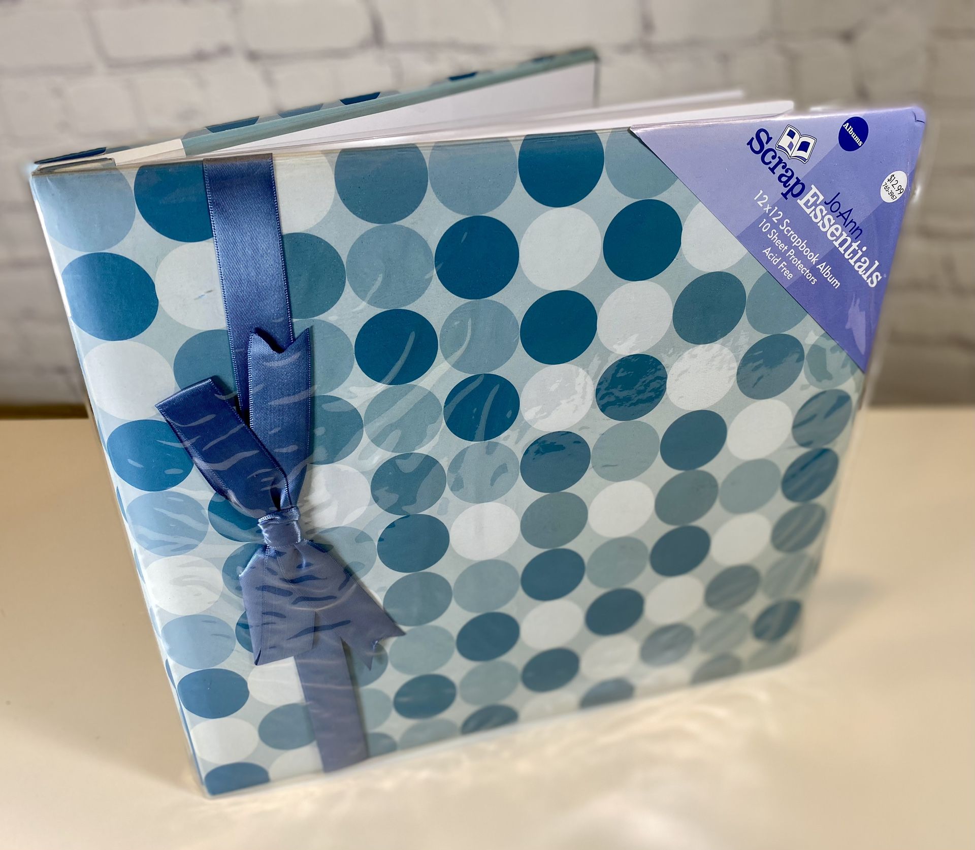 12x12” Blue Dot Scrapbook Album With Sheet Protectors - New! for Sale in  Ruston, WA - OfferUp