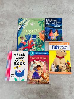 Kids reading books