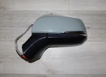 Toyota RAV-4 Mirror