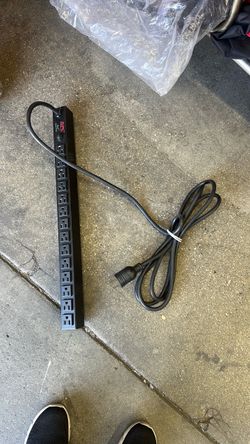 APC Rack-Mount Power Strip PDU