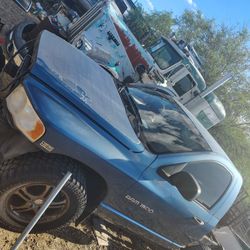 Part Out Part Out 2005 Dodge Ram Regular Cab 