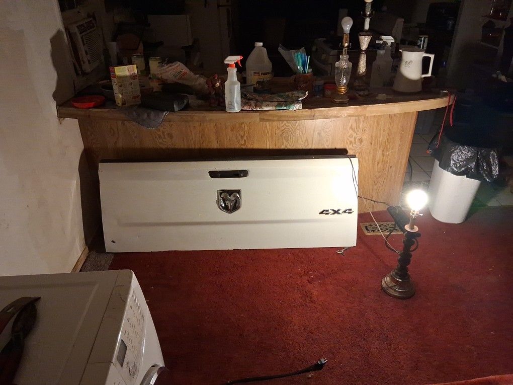4x4 Dodge Tail Gate