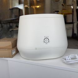 Lomi Smart Kitchen Composter - Like New Turns food waste into dirt
