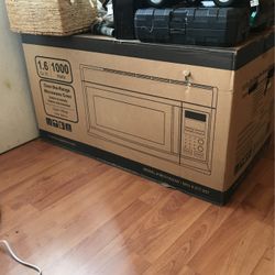 Over The Range Microwave Oven