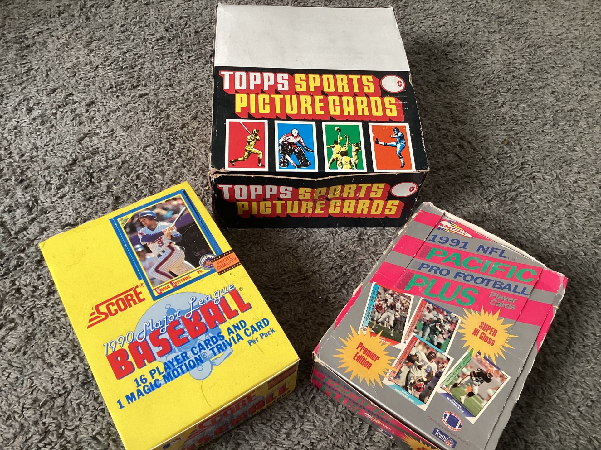 Baseball & Football Cards !