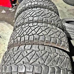 Vendo 285/75/R18 Instacion Y Valabce Toyo Por $200