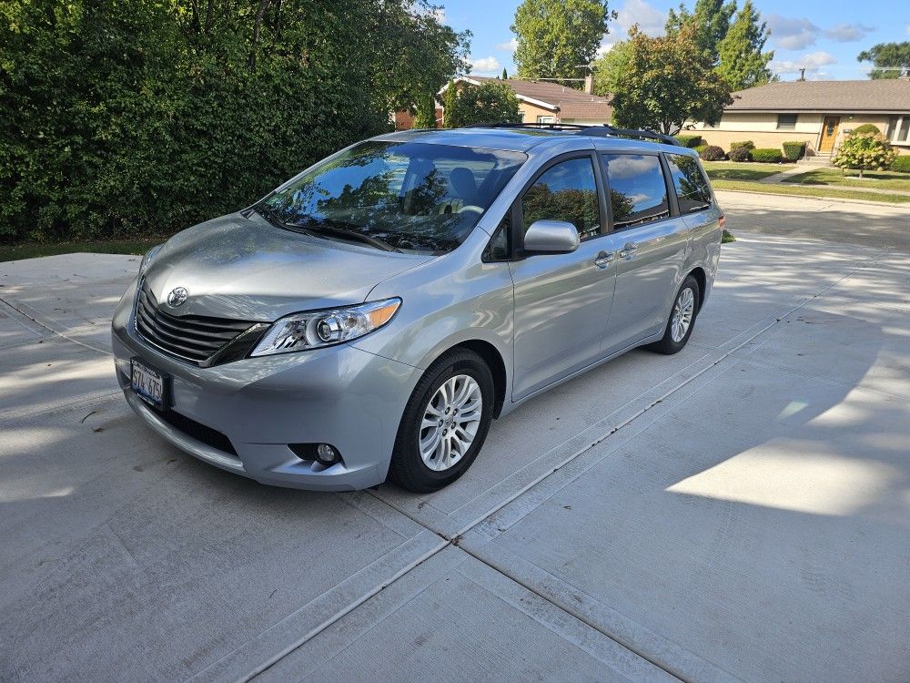 2014 Toyota Sienna