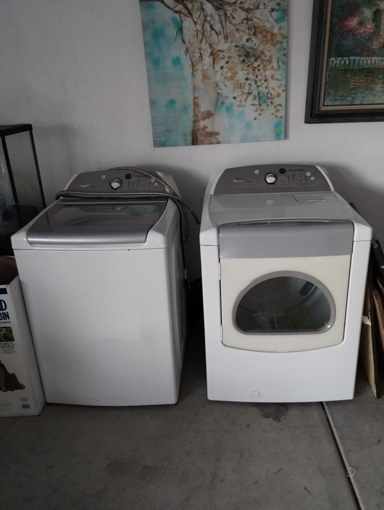 Washer And Dryer $200