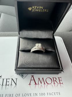 Women’s Wedding Ring