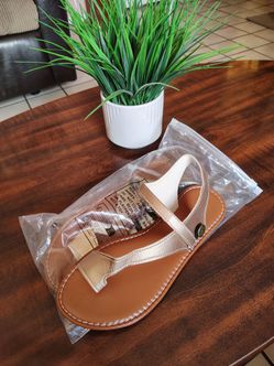 Lady's Sandals
