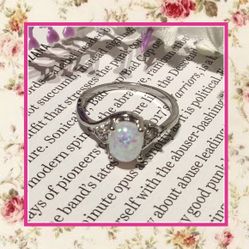 NEW SILVER CIRCLE WHITE FIRE OPAL RING BOHO BLING MOONSTONE SIZE 7 FAUX FUN CUTE DARLING GIFT PRESENT WIFE GIRLFRIEND LADY WOMAN WHITE SPARKLE