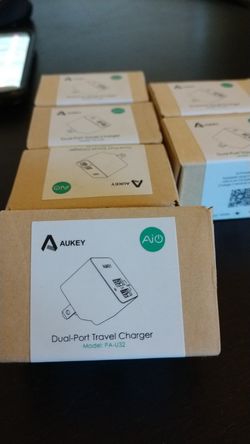 Aukey dual port charger