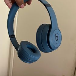 Beats Solo 4