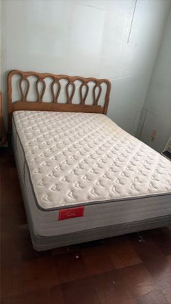 Full size bed