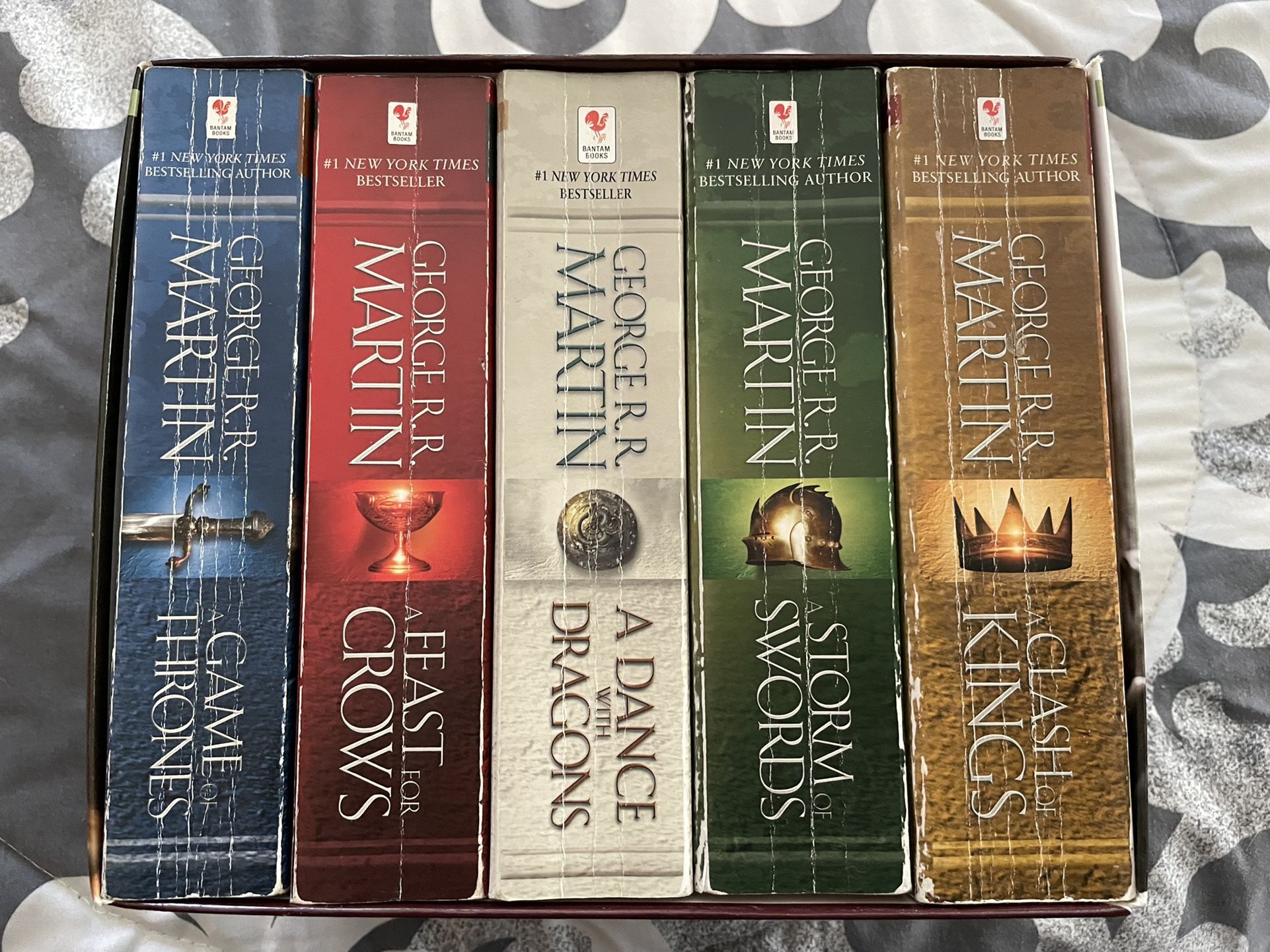 GAME OF THRONES BOOK SET 