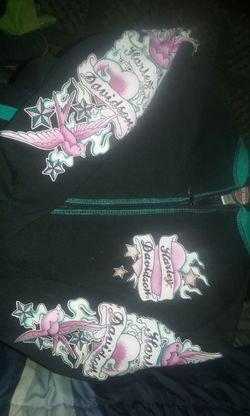 Don't bid unless you plan on buying my time is valuable don't waste it Harley-Davidson child's large girls sweatshirt