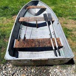 12 Ft Aluminum Fishing Boat 