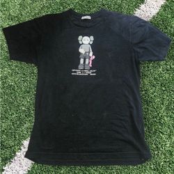OFF WHITE X KAWS black T-shirt