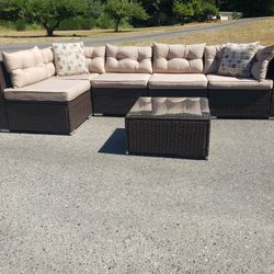 Outdoor Sectional W/Pillows 