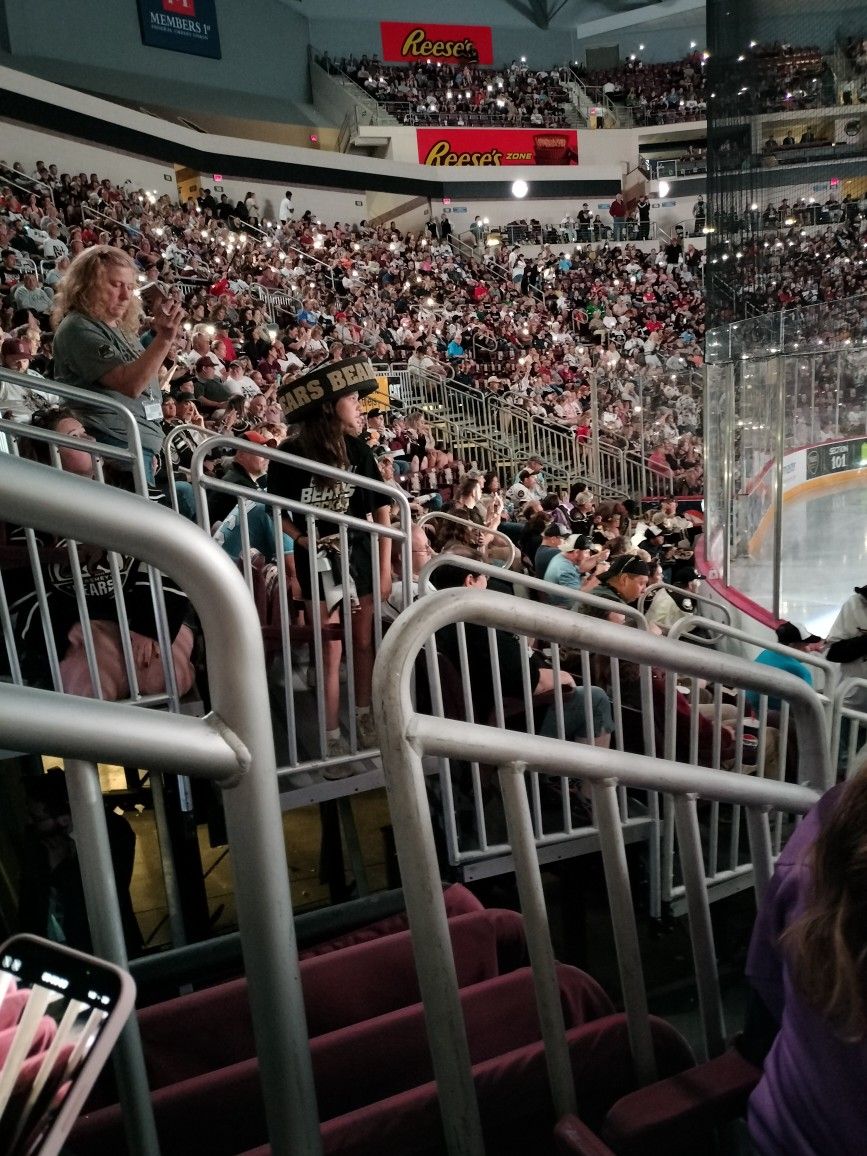 10_13 10_19 10_20 10__13 30 11_2 11_3 2 Hershey Bears Seats 117 F