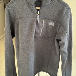 Boy’s Northface XL fleece lined pullover