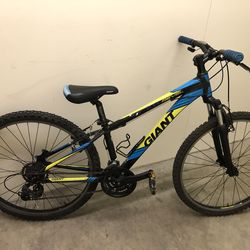 Small Mountain Bike 26 Inch Wheels