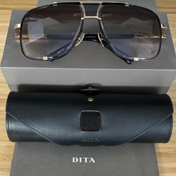 Sunglasses 