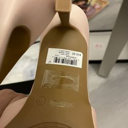 Pink Beautiful Nude Color Heels New Size 10 For 10 Dollars 