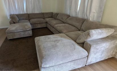 Light Gray Modular U-Shaped Sectional Sofa with Ottoman - New