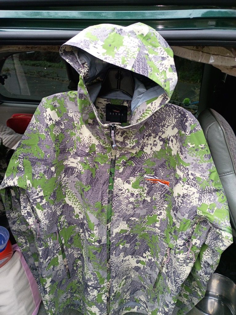 Brand New Men's Size Large Dew Point Jacket Sitka