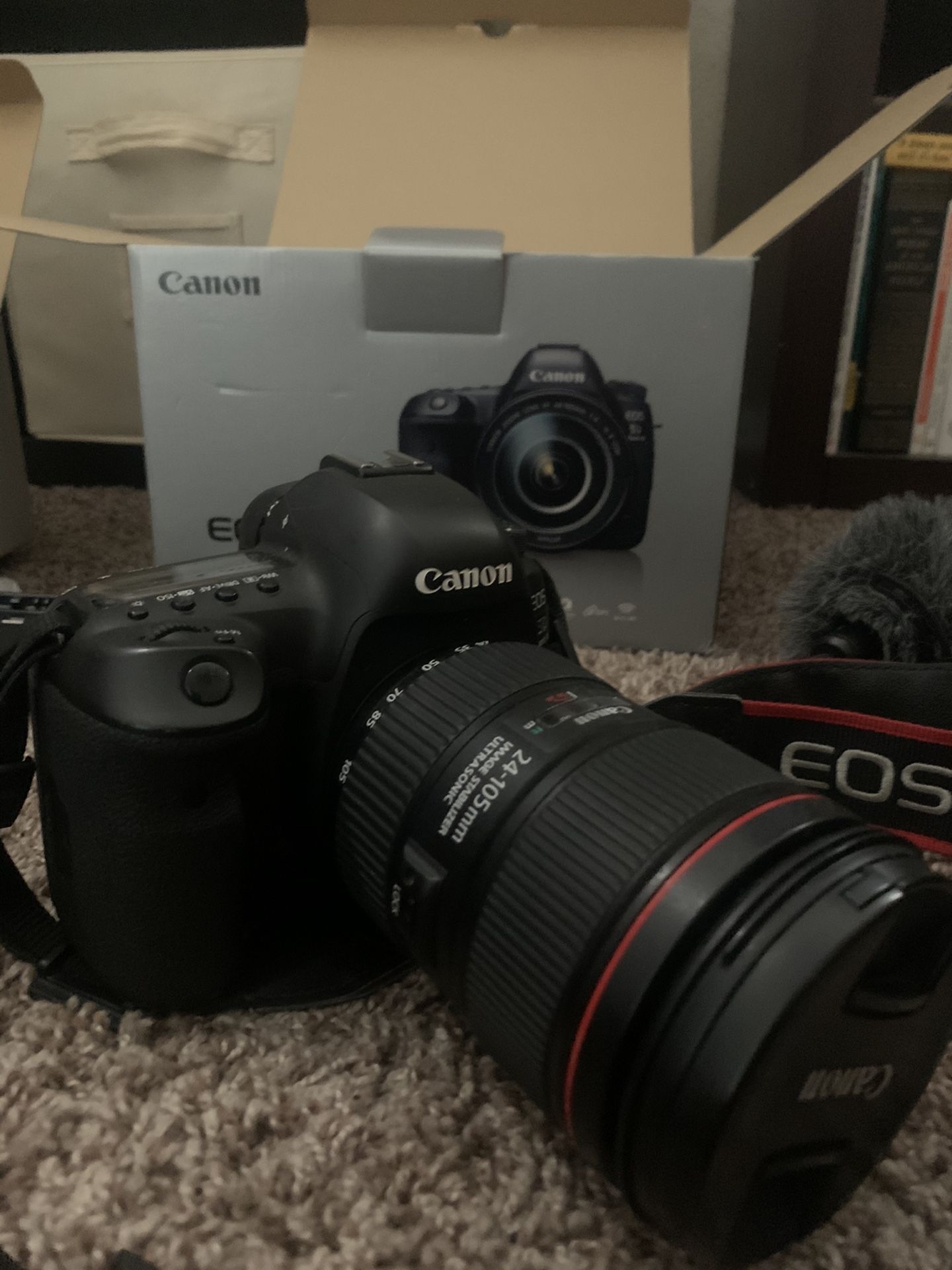 Canon 5D mark IV with extras!