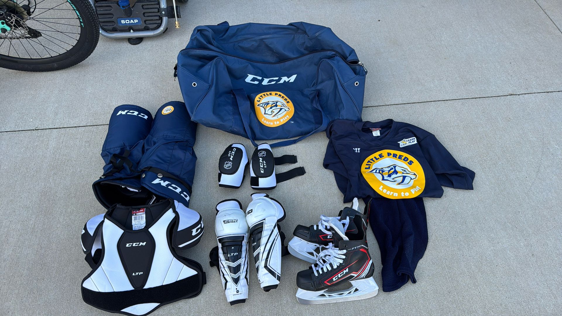 Child’s Hockey Gear