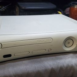 XBOX 360 SYSTEM WITH 20 GB HARD DRIVE